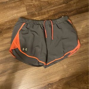 Women’s Under Armor HeatGear running shorts. Size XL